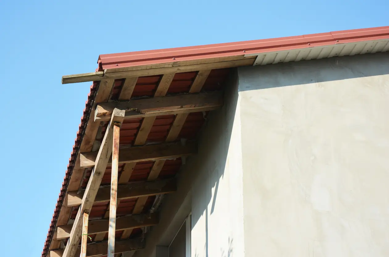 Signs You Need Soffit Repair for Concrete Structures Brookhaven, GA